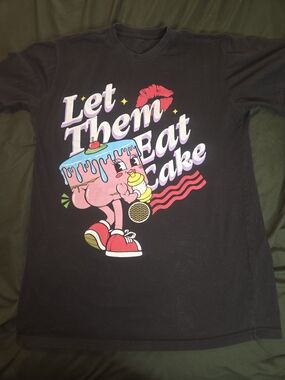 Vintage Black Let Them Eat Cake Graphic Men's Cotton Crew Neck T-Shirt